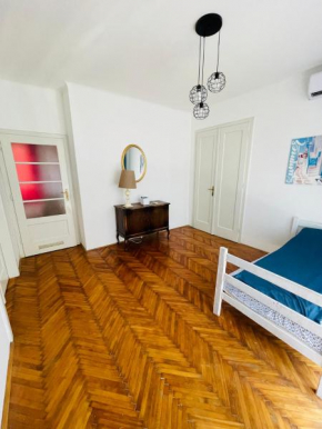 Retro Style Apartment